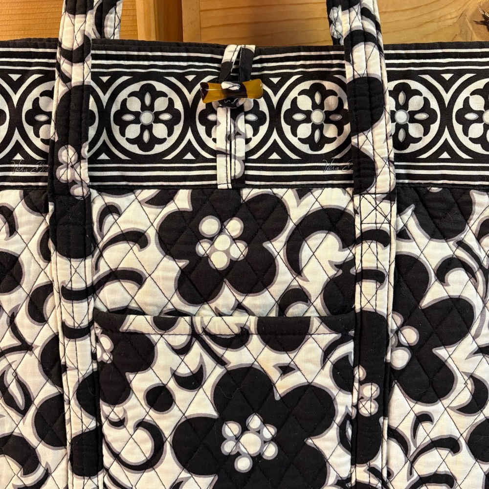 Vera Bradley Large Tote Bag With Toggle Closure, Night & Day Pattern - Picture 2 of 9